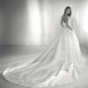Buy Sell Wedding Dress Abu Dhabi 2018 Pronovias Roxana Offwhite Organza Ball Gown Size S